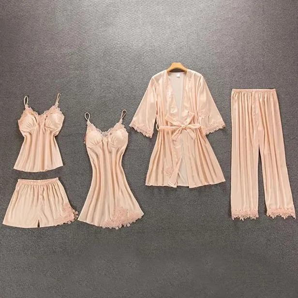 Lisa’s Silk Pyjamas Set