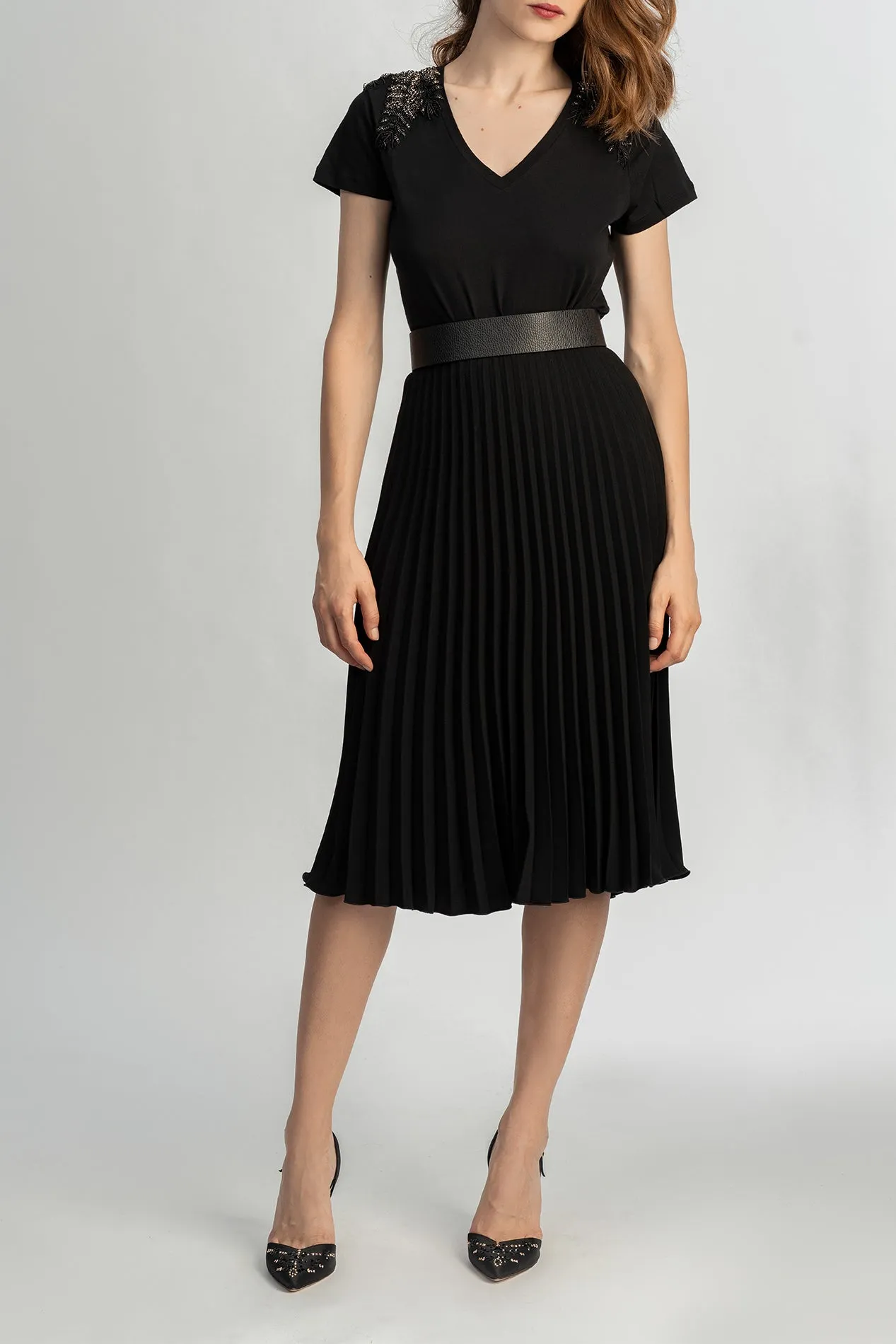 Pleated Crepe Midi Skirt In Black