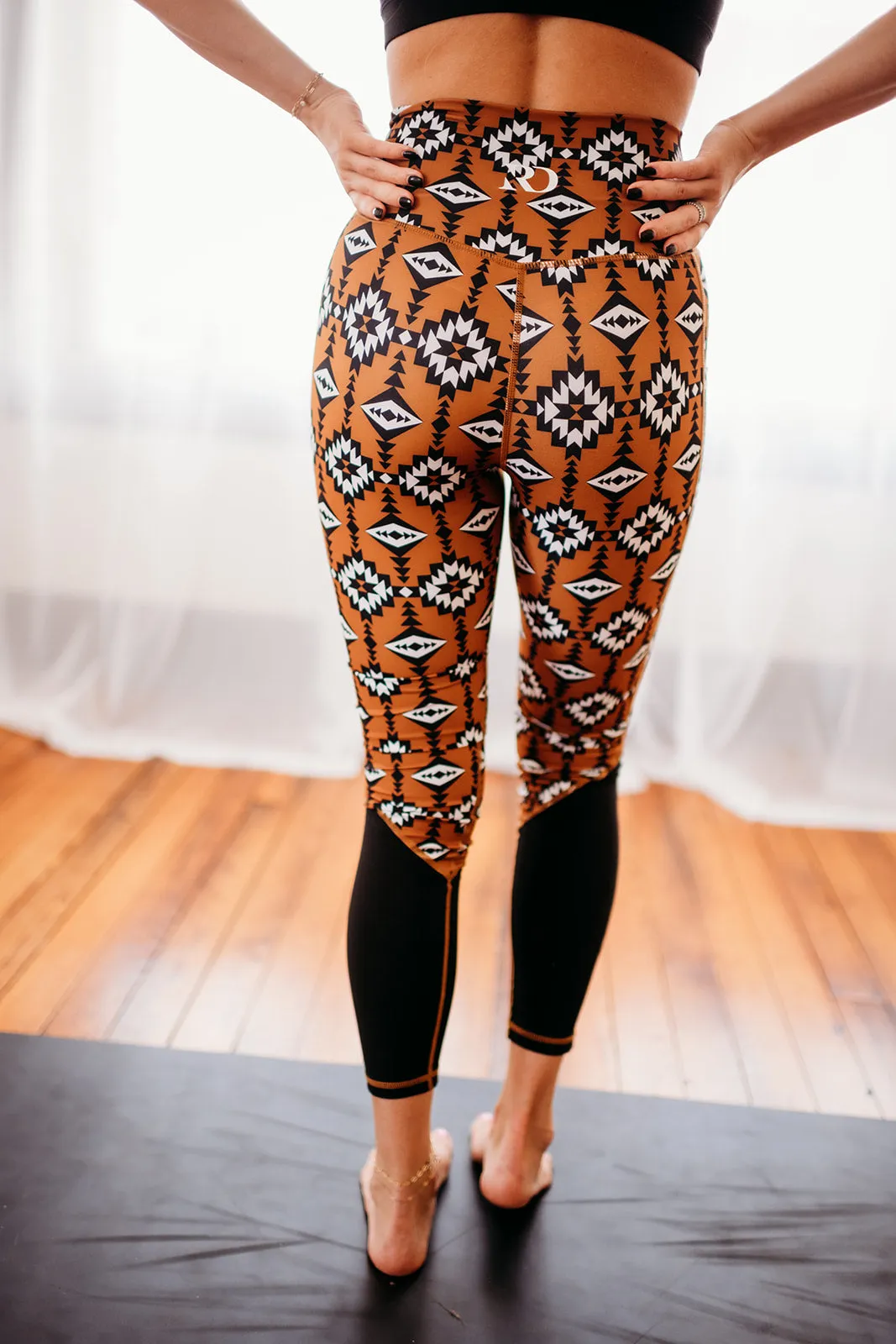 SANDSTORM CROSSOVER LEGGINGS