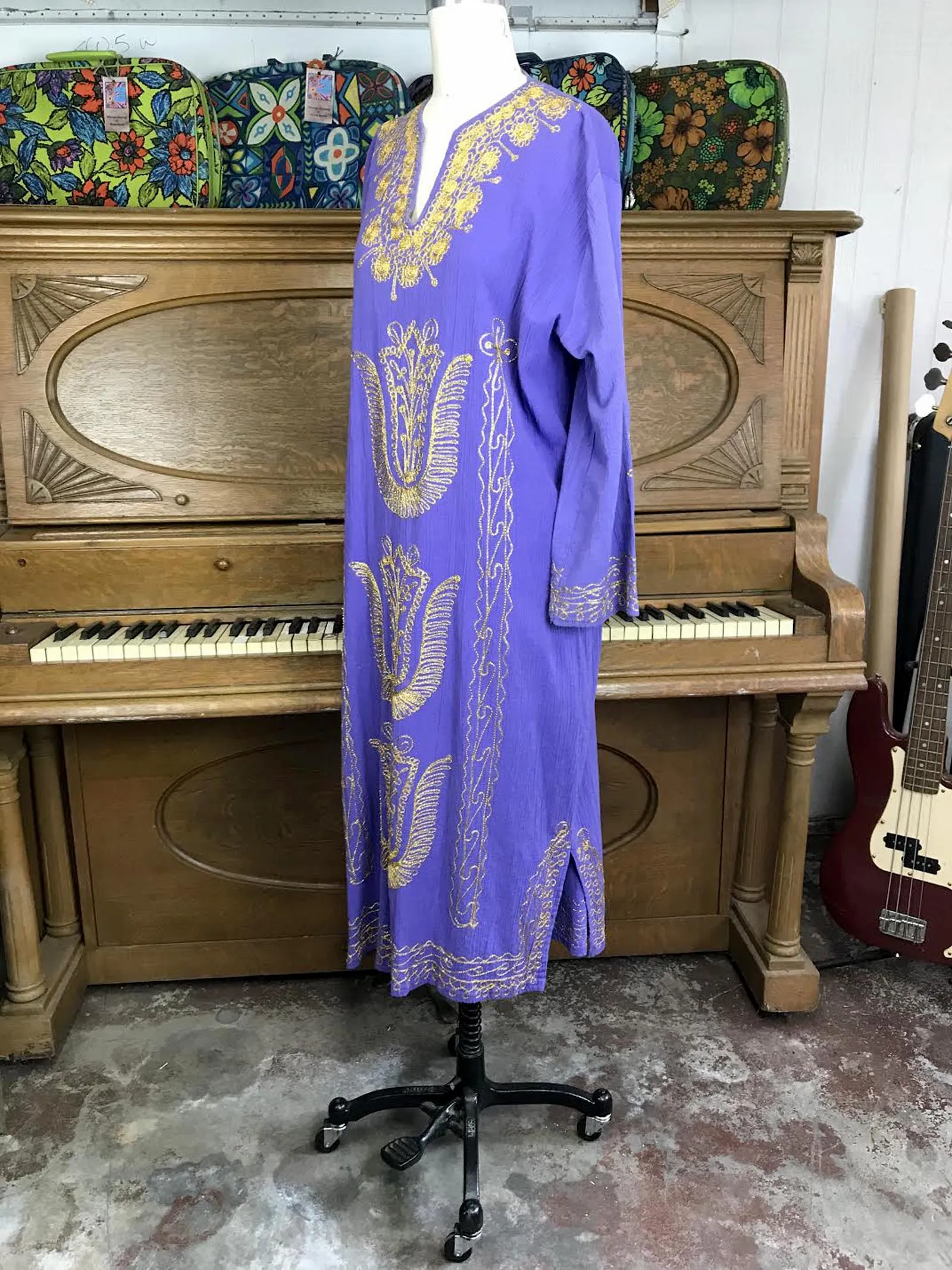 Vintage 70s | Purple Caftan Kaftan Muumuu Boho Hippie Dress | Free Size